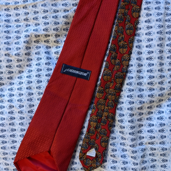 Bundle of 2 Sports Ties - Picture 5 of 5